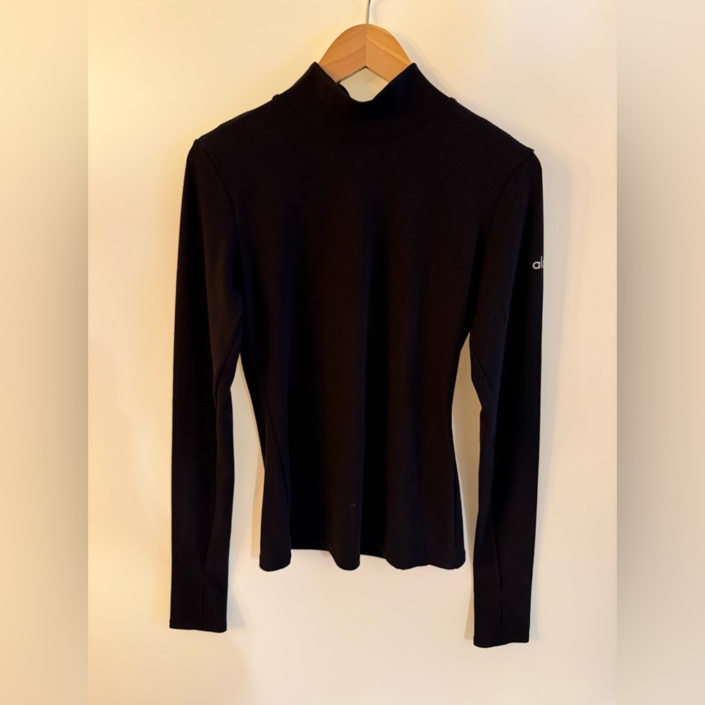 Alo Yoga Wellness Rib Mock Neck Long Sleeve - Picture 4 of 9